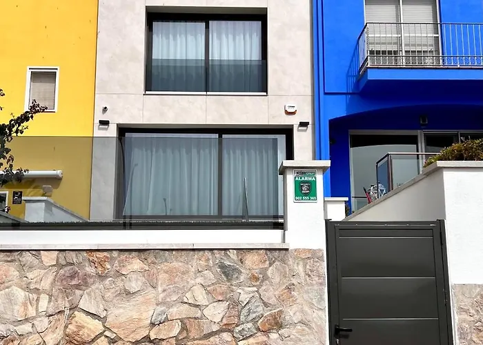 Casa Lara אמפוריבראבה
